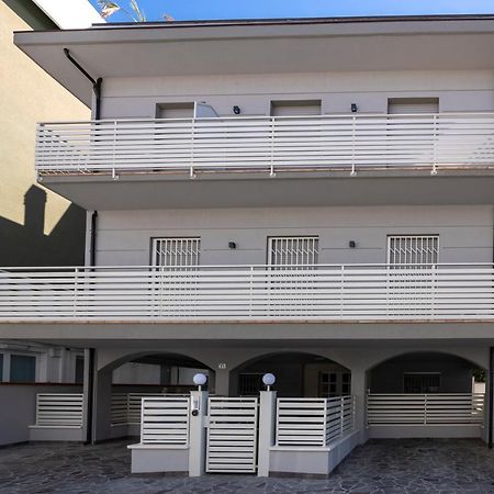 דירות בלריה-איגאה מרינה Casa Plauto Attico Senza Cucina Without Kichen מראה חיצוני תמונה
